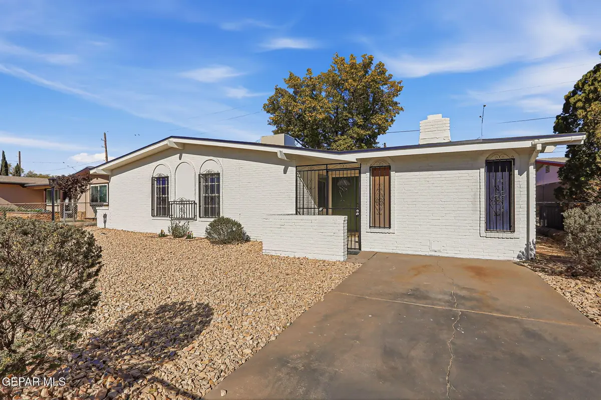 6005 Midas Drive, El Paso, TX 79924 - #1