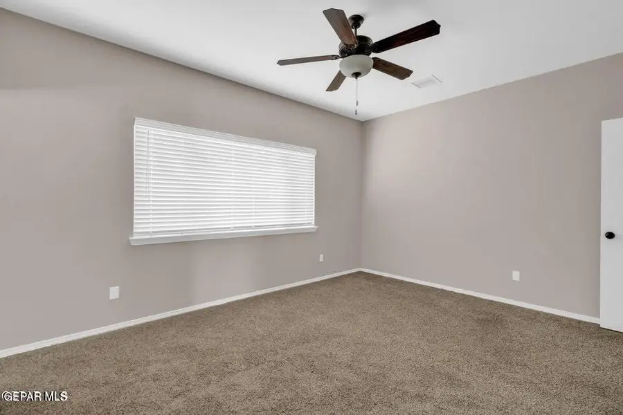 11041 Gem Valley Road, Socorro, TX 79927 - Image #3