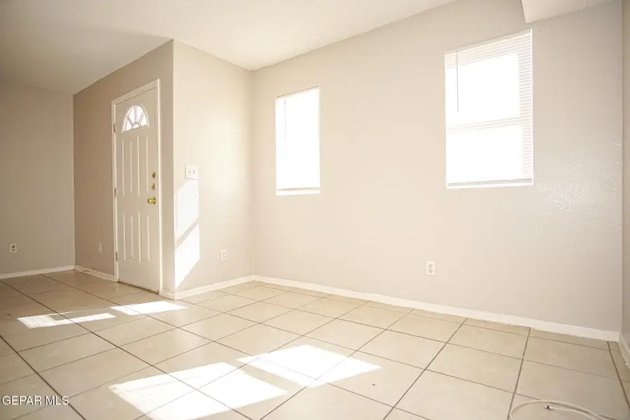 11027 Sunshine Court, El Paso, TX 79936 - Image #3