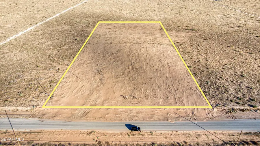 2024 Indian Trl Drive, El Paso East, TX 79928 - #2