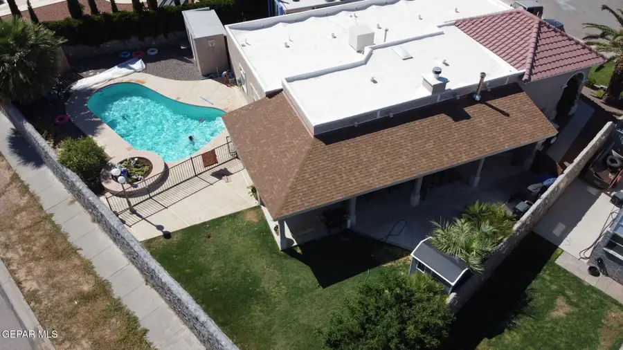 4621 Esparza Lane, El Paso, TX 79934 - Image #3