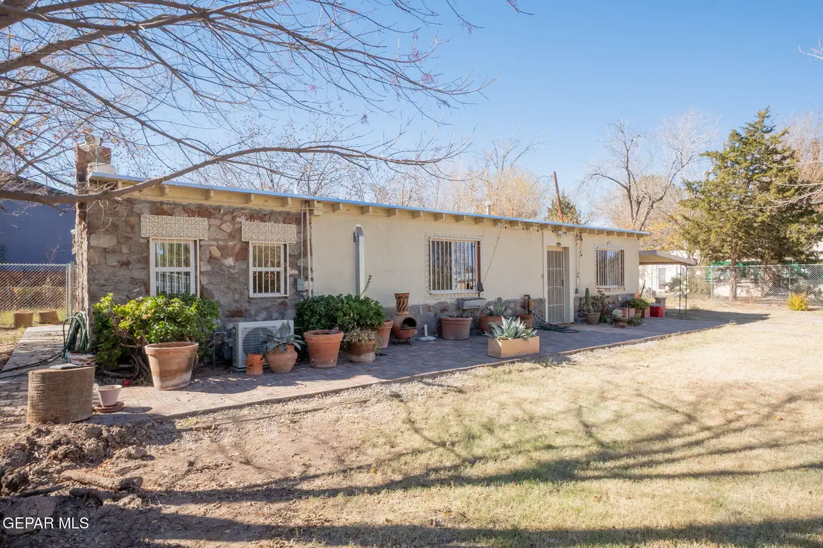 4112 Roxbury Drive, El Paso, TX 79922 - Image #1