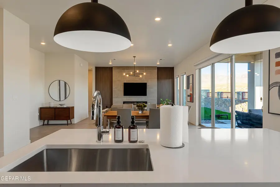 2010 Cimarron Bluff Lane, El Paso, TX 79911 - Image #2