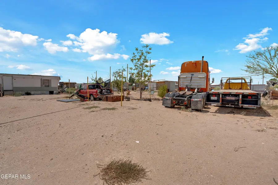 725 Ingham Street, Horizon City, TX 79928 - Image #2