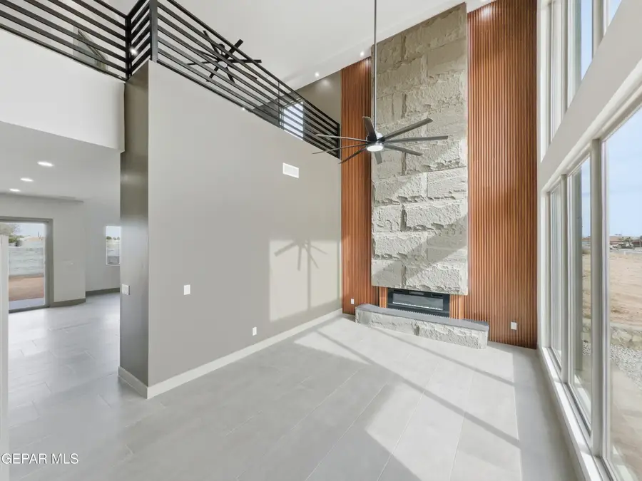 11317 Ardelle Avenue, El Paso, TX 79936 - Image #3