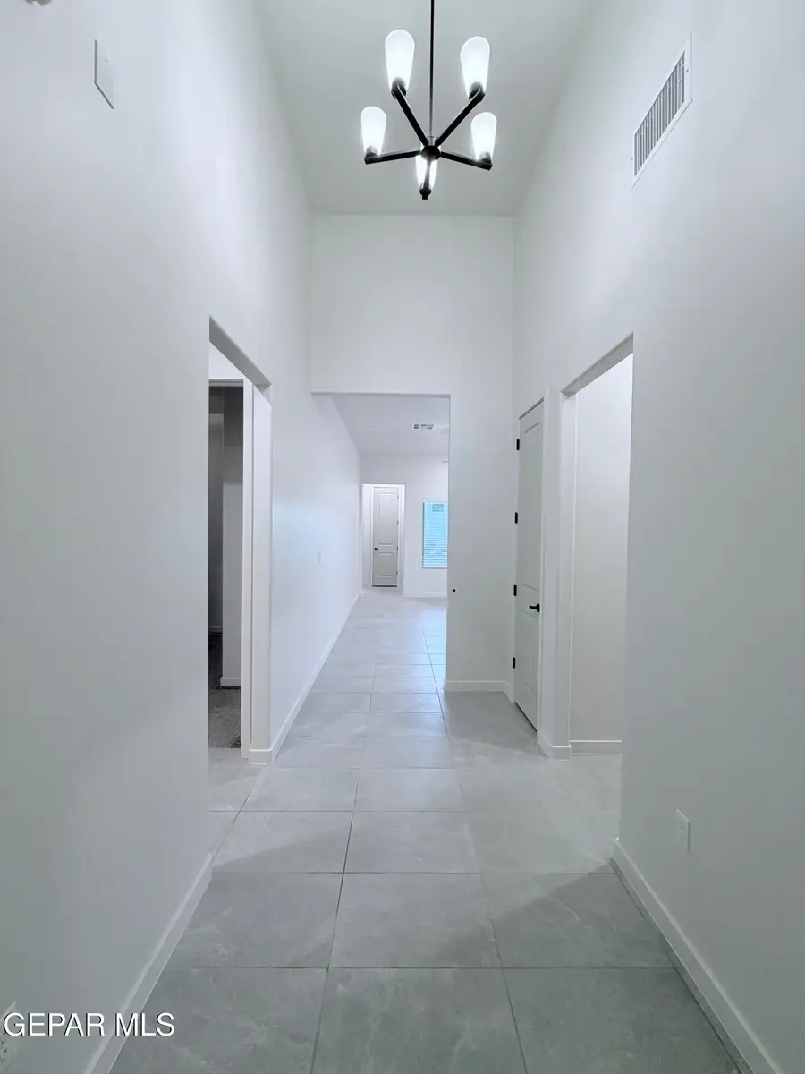 805 Fairford Place, El Paso, TX 79928 - Image #2