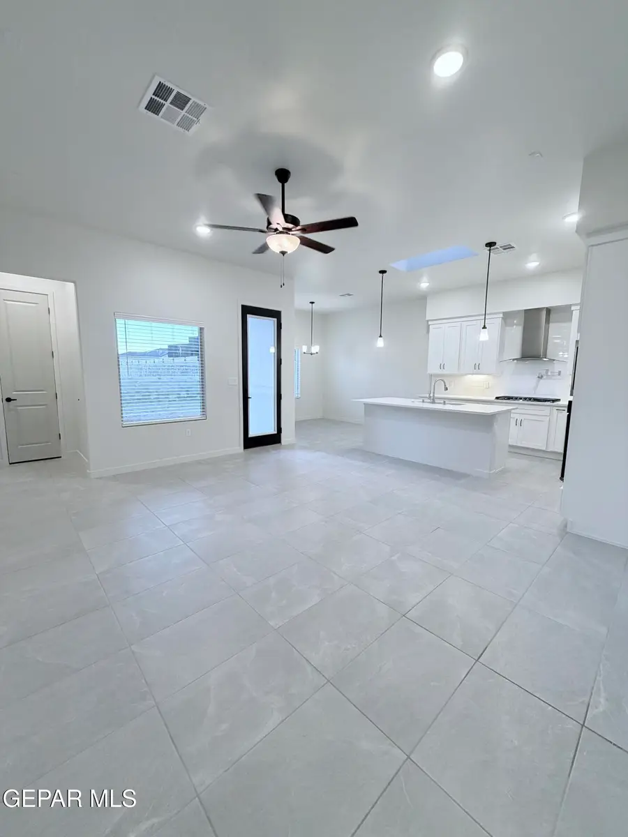 805 Fairford Place, El Paso, TX 79928 - Image #3
