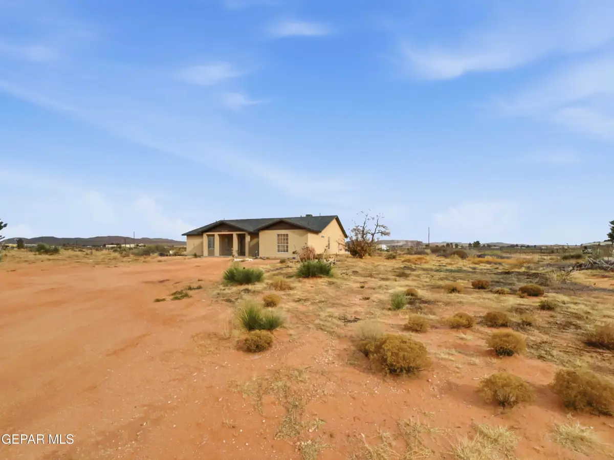 5156 Bradley Road, El Paso, TX 79938 - Image #1
