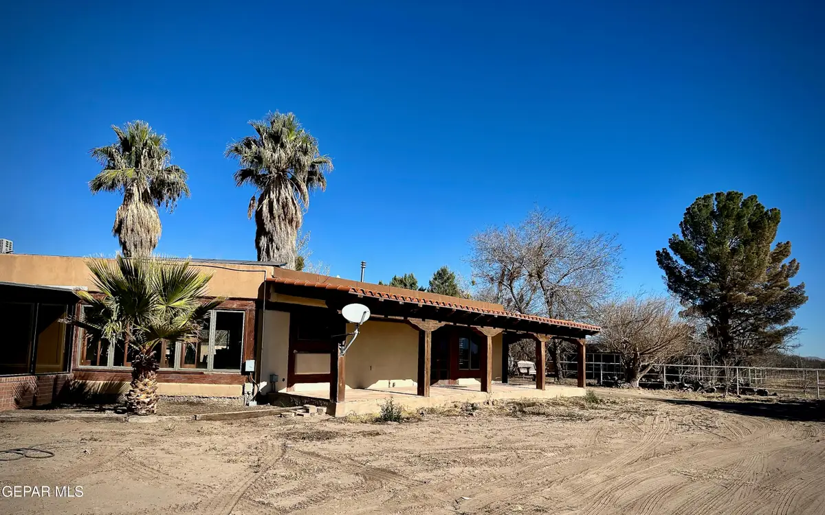 1095 Little Road, Anthony, NM 88021 - Image #1
