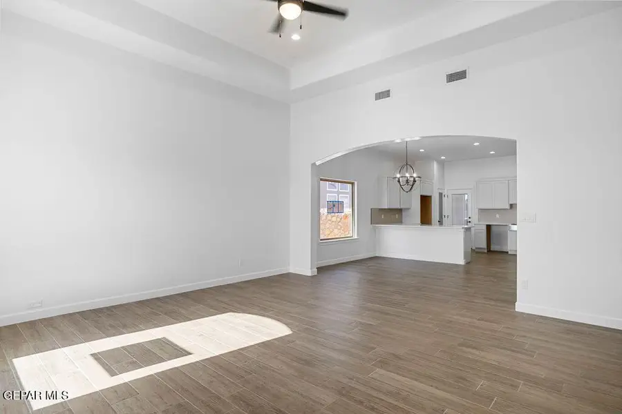 421 Deserts Drive, Socorro, TX 79927 - Image #2