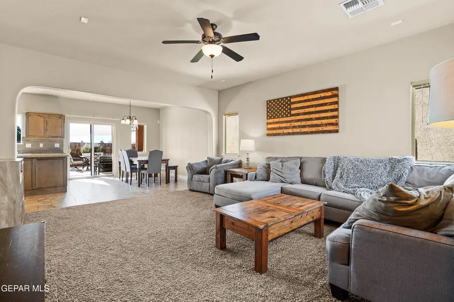 7540 Wolf Creek Drive, El Paso, TX 79911 - Image #2