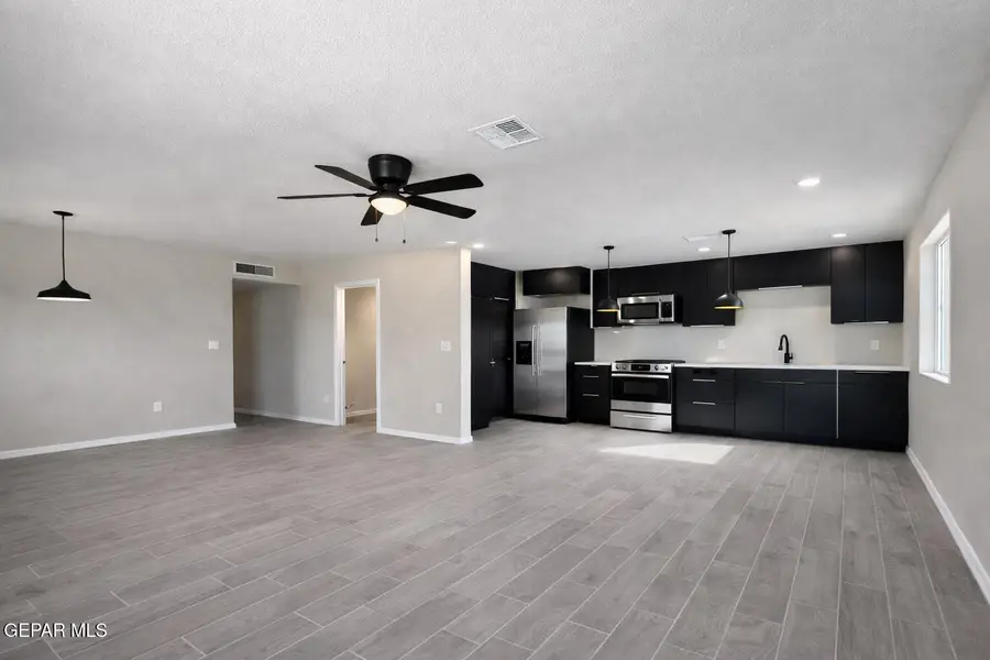 8300 Mount Whitney Drive, El Paso, TX 79904 - Image #2