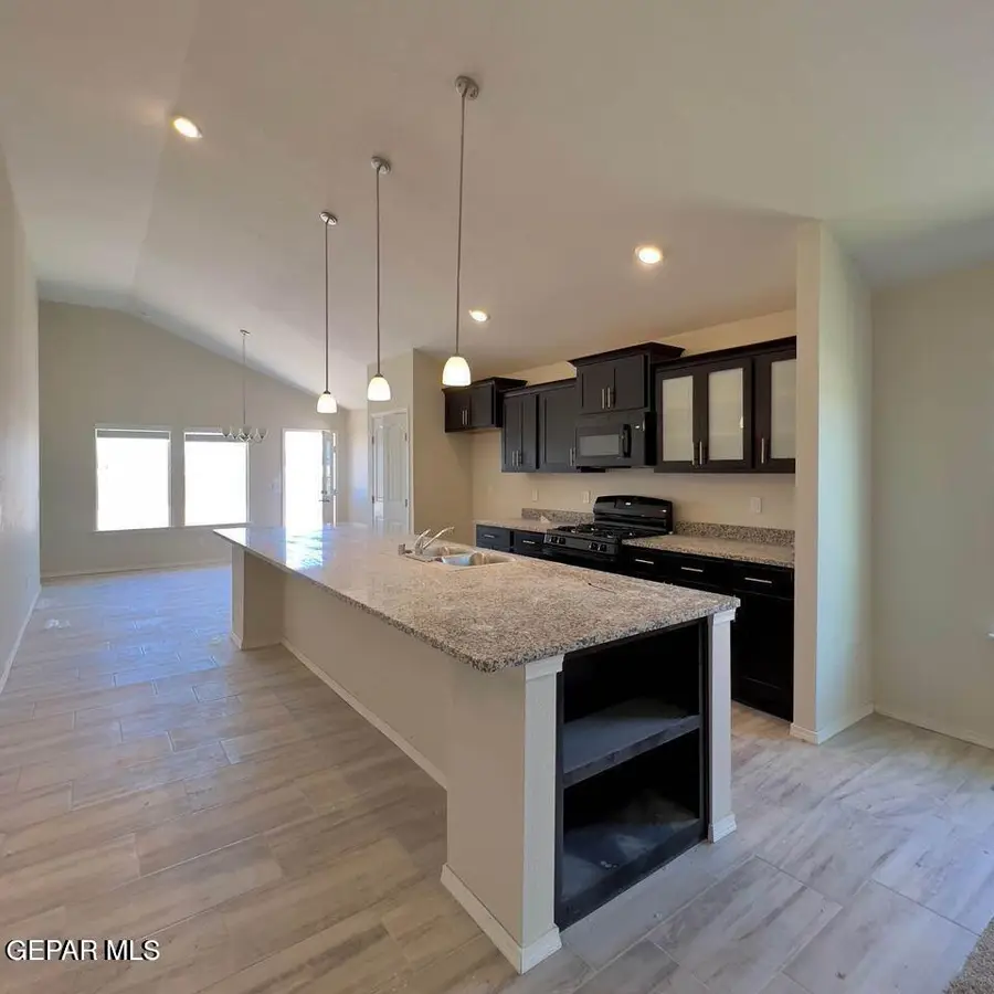 1375 Summer Enclave Place, El Paso, TX 79928 - Image #3