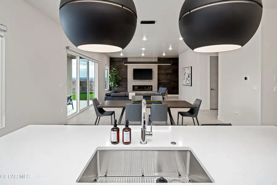 7280 Cimarron Rim Drive, El Paso, TX 79911 - Image #3