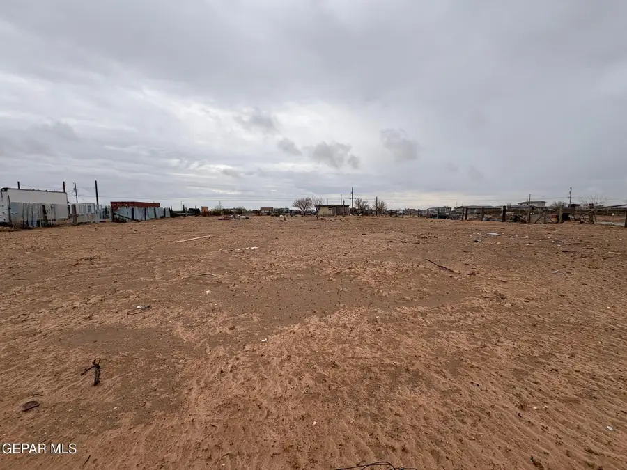 15551 Lowell Road, El Paso, TX 79928 - Image #2