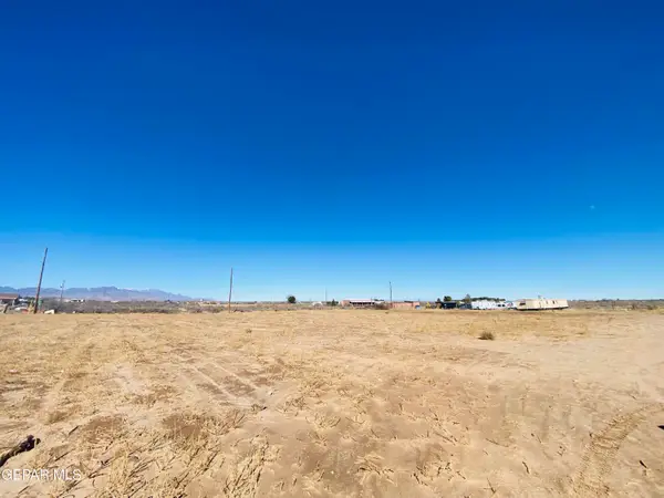 2080 Green Tree Loop, Chaparral, NM 88081