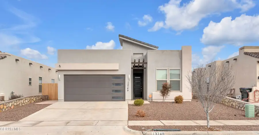 13749 Blackburn Avenue, Horizon City, TX 79928 - Image #2