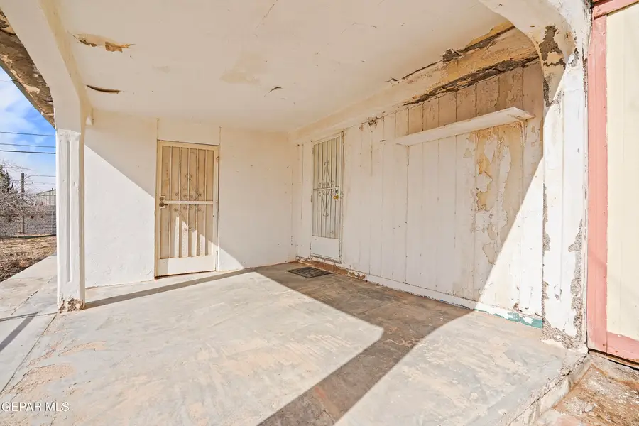 639 Uranio Place, El Paso, TX 79928 - Image #2