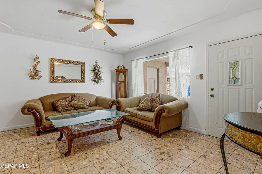 2508 Mountain Avenue, El Paso, TX 79930 - Image #3