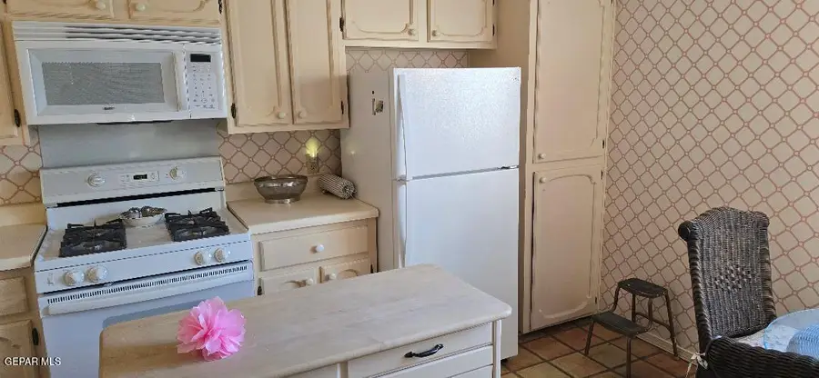 6933 Polvadera Drive, El Paso, TX 79912 - Image #3