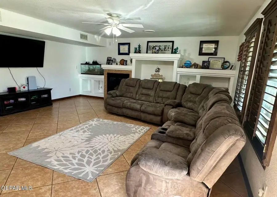 12716 Tierra Aurora Drive, El Paso, TX 79938 - Image #3