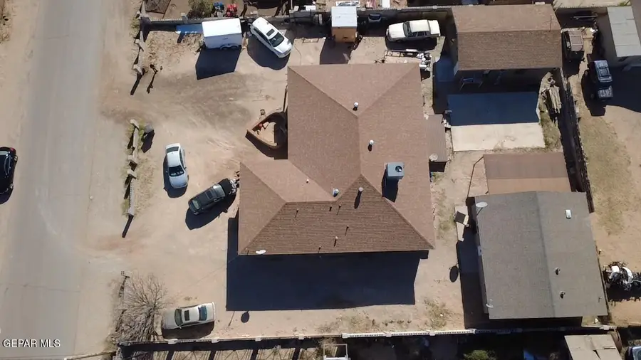 561 Agua De Mar, Horizon City, TX 79928 - #2