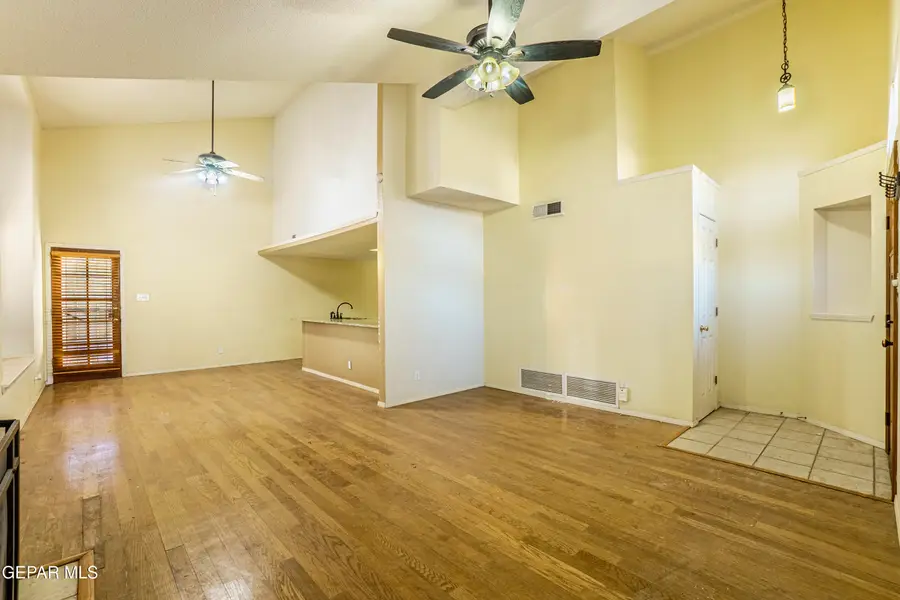 5639 Schwarzkopf Drive, El Paso, TX 79934 - Image #3