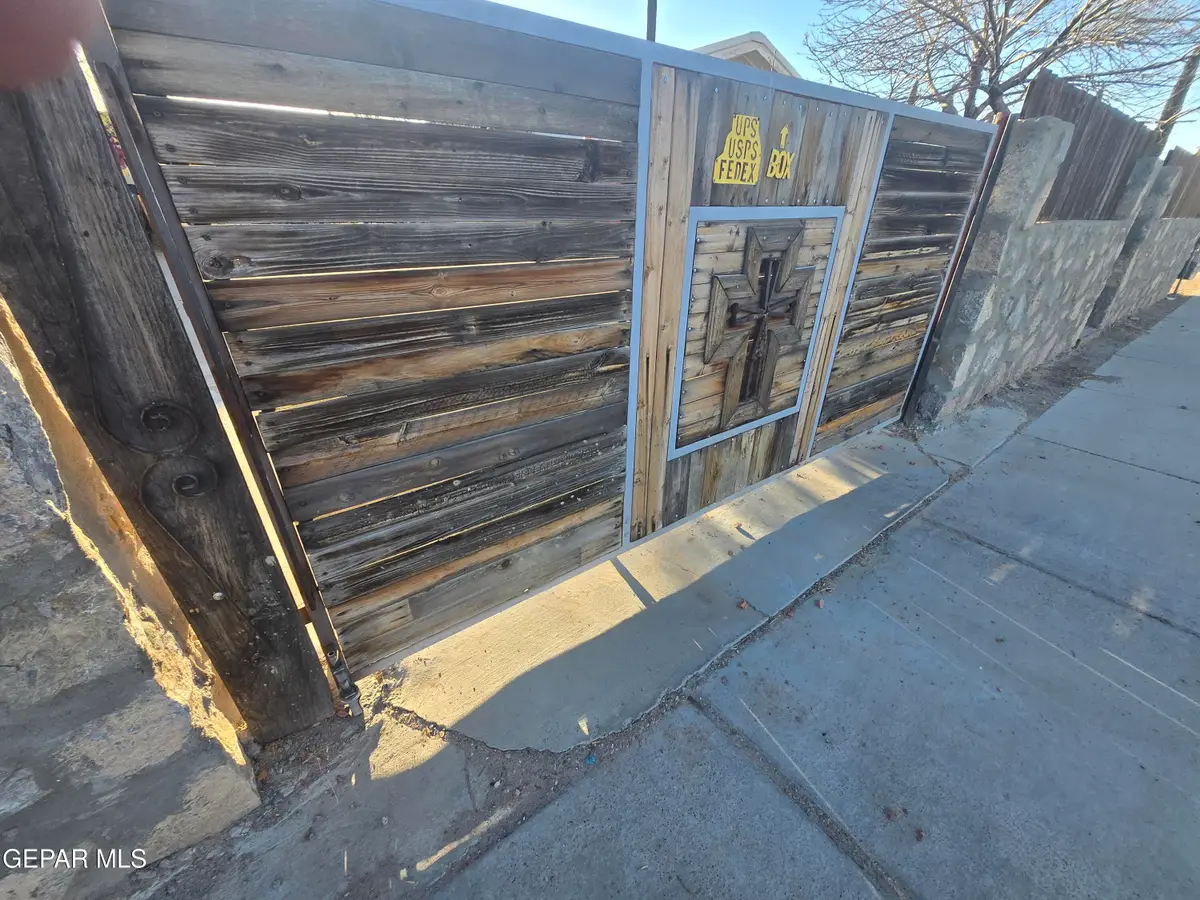 211 Carrizo Dr Drive, Sunland Park, NM 88063 - #1