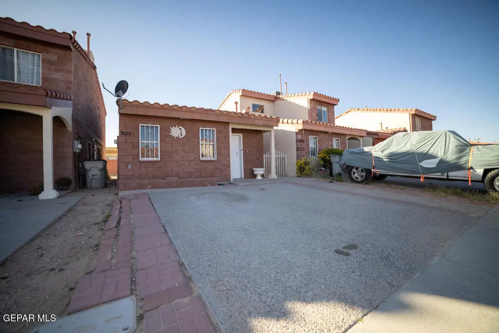 3601 Waterspring Way, El Paso, TX 79936 - Image #1