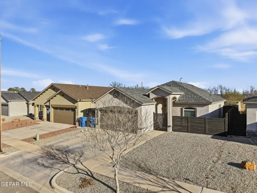 11040 Gem Valley Road, Socorro, TX 79927 - Image #2