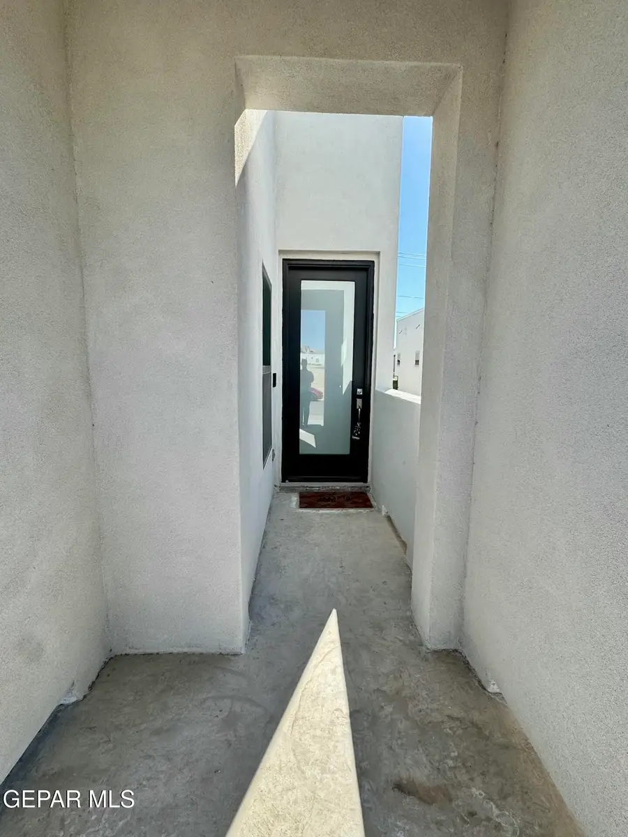 13110 Castleford Lane, El Paso, TX 79928 - Image #3