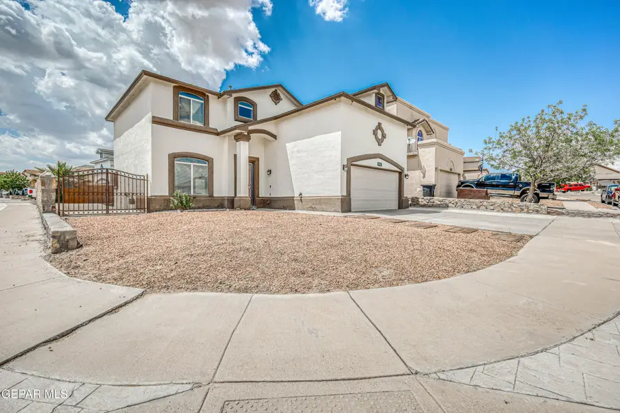 401 Everlook Lane, Horizon City, TX 79928 - #3