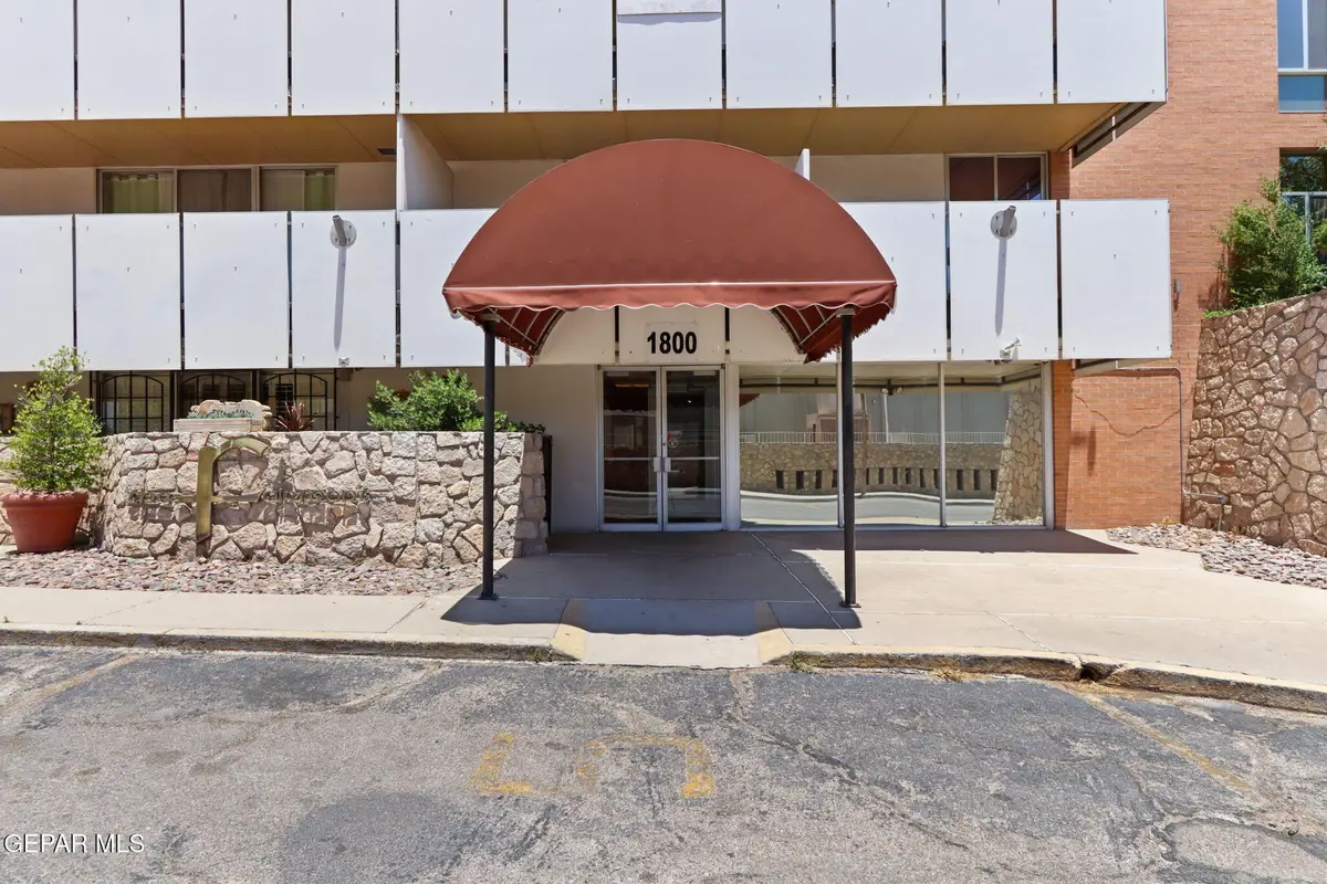 1800 N Stanton Street #305, El Paso, TX 79902 - Image #1