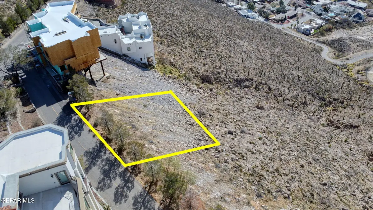 11 Apache Crest Drive, El Paso, TX 79902 - Image #1