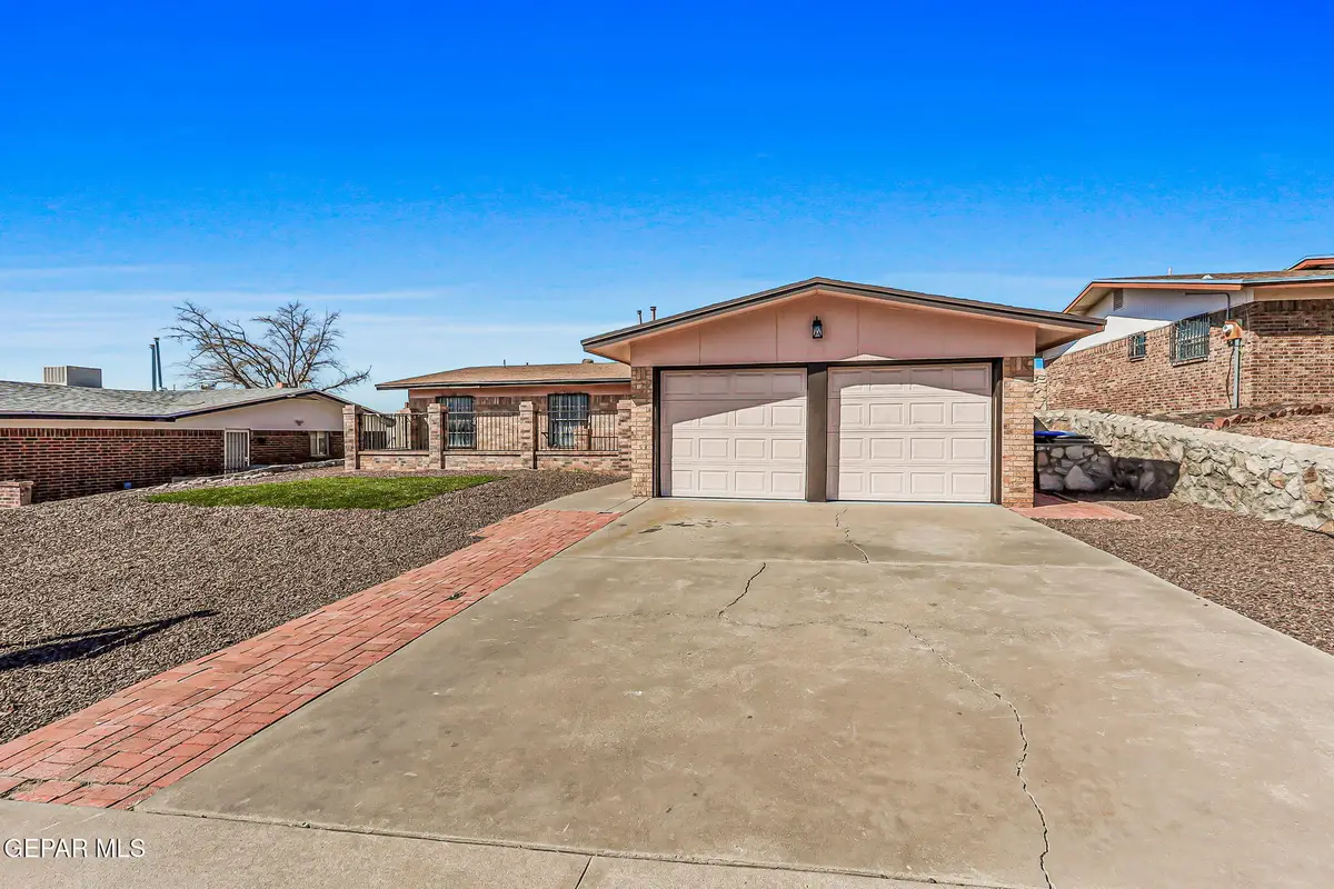 701 Centennial Drive, El Paso, TX 79912 - Image #1