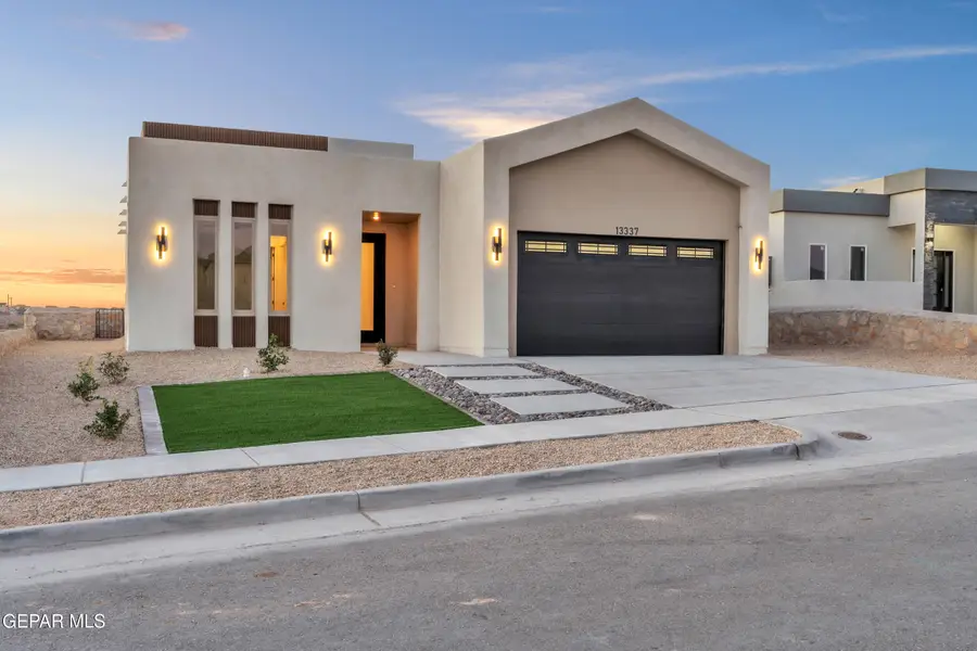 601 Paseo De La Reina Street, Horizon City, TX 79928 - #2