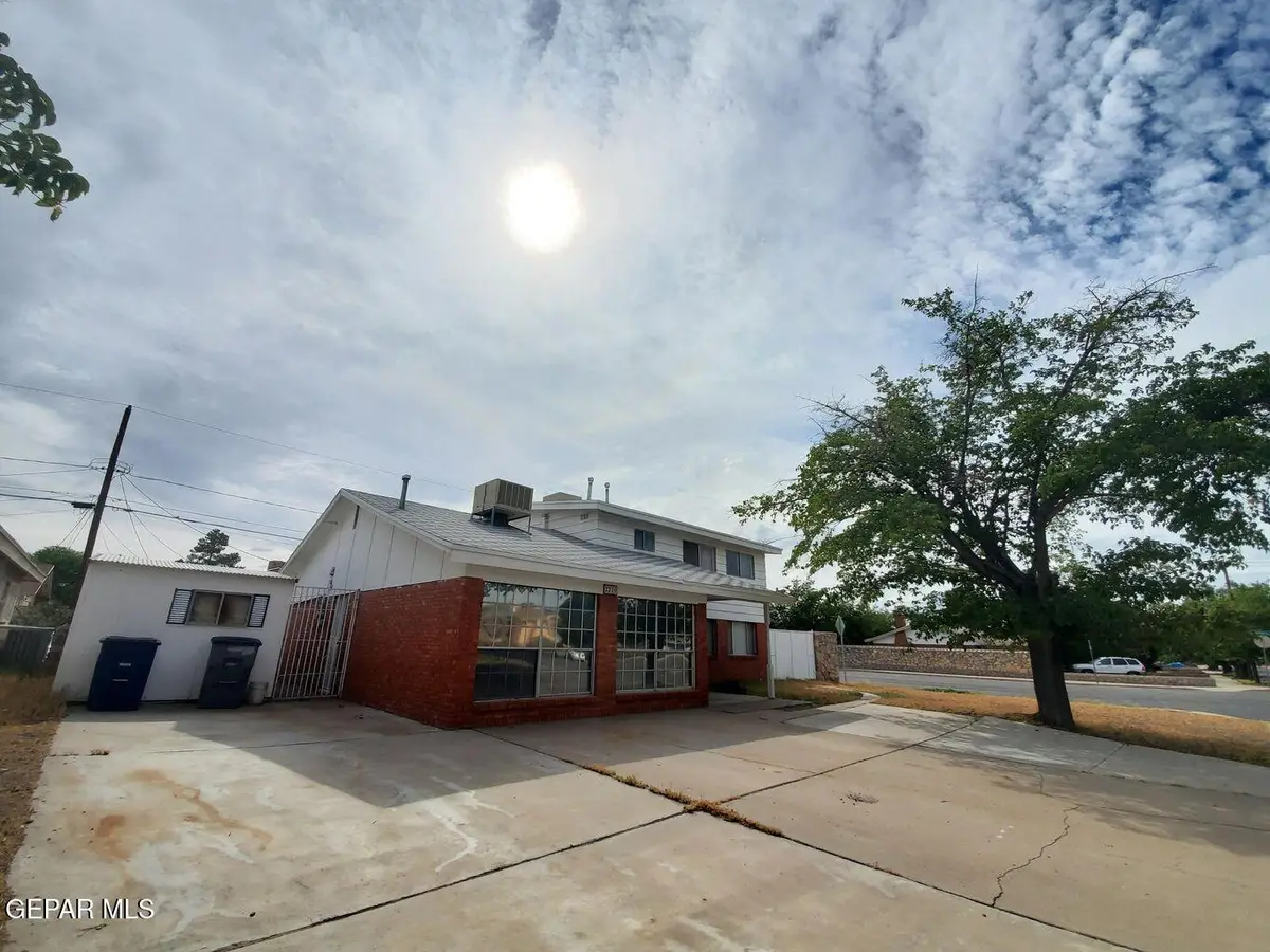 3300 Tyrone Drive, El Paso, TX 79925 - Image #1