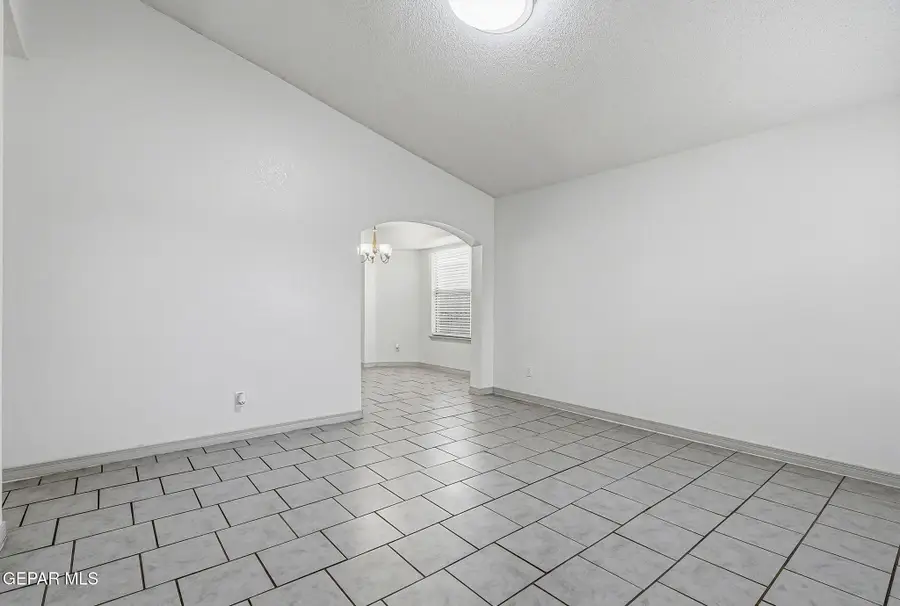 404 Ephesus Court, Socorro, TX 79927 - #3