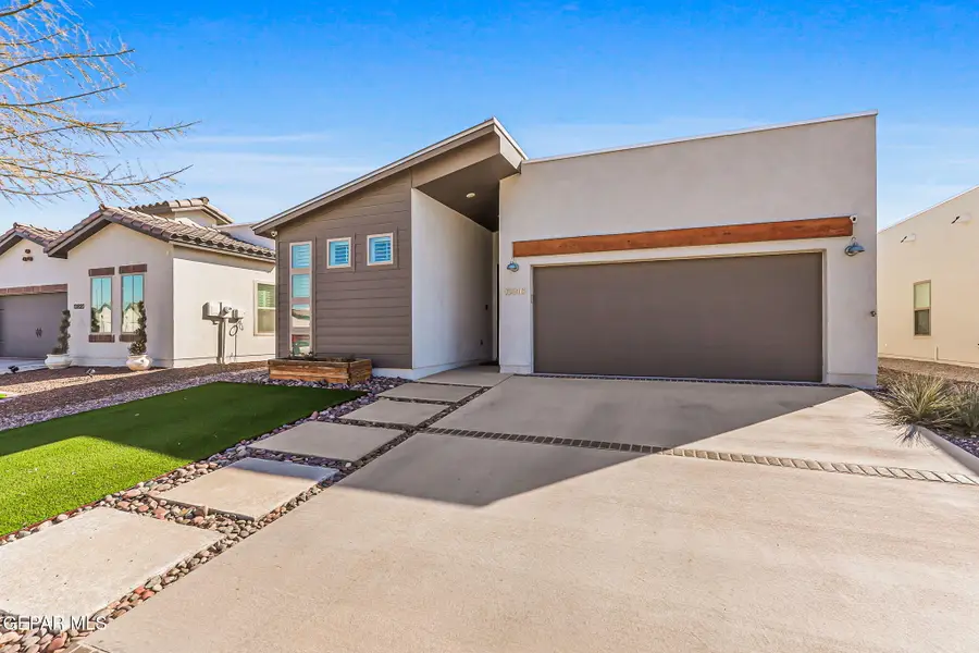 13816 Vicki Brewer Avenue, Horizon City, TX 79928 - #3