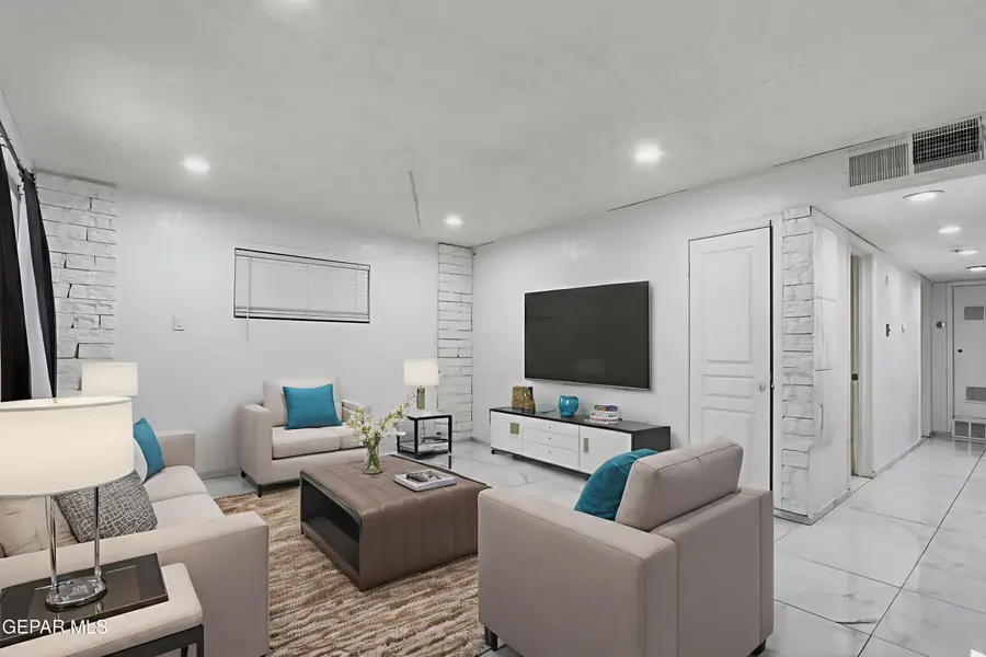 2704 Mckinley Avenue, El Paso, TX 79930 - #2