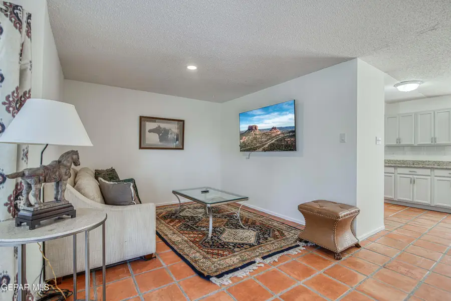500 Thunderbird Drive #86, El Paso, TX 79912 - #3