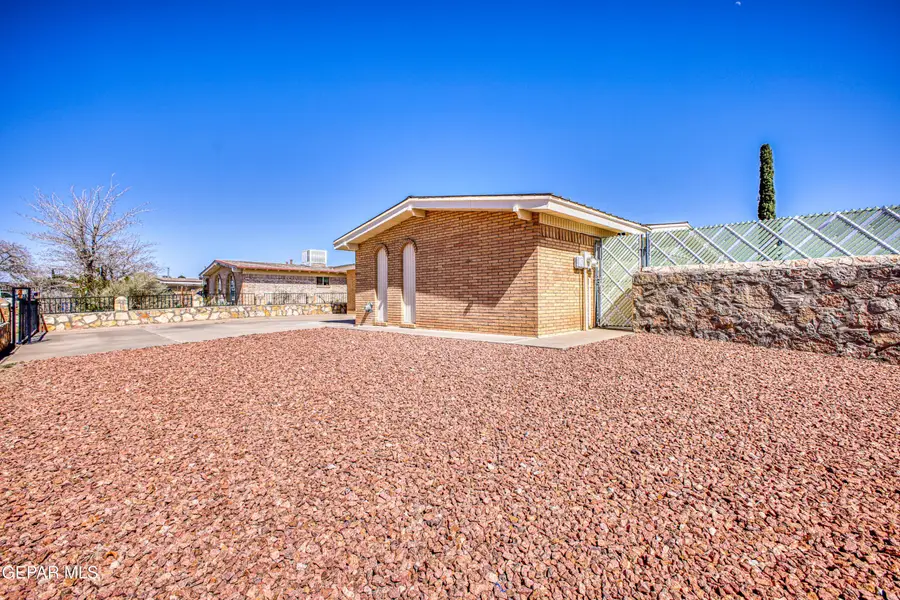 10400 Lambda Drive, El Paso, TX 79924 - #3