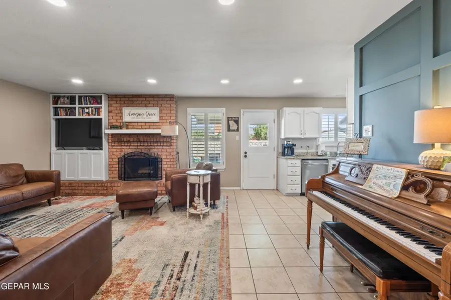 9013 Cosmos Avenue, El Paso, TX 79925 - #3