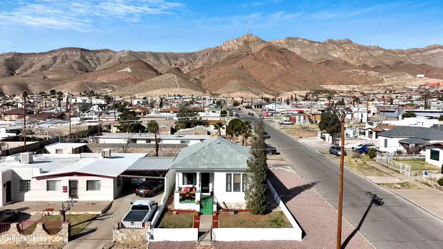 2919 N Raynor Street, El Paso, TX 79930 - #3