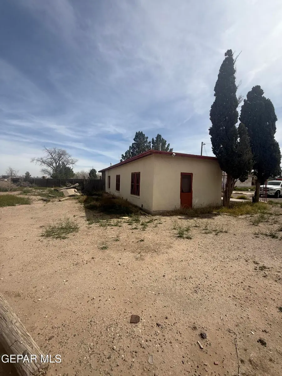 561 Buford Road, Socorro, TX 79927 - #3