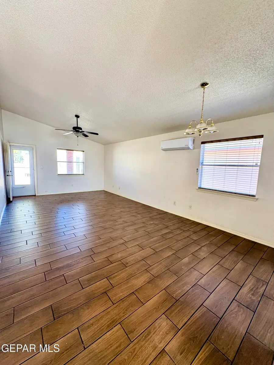 649 Linda Johnson Avenue, El Paso, TX 79932 - #3