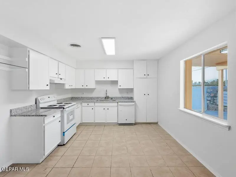 10201 Bayo Avenue, El Paso, TX 79925 - #2