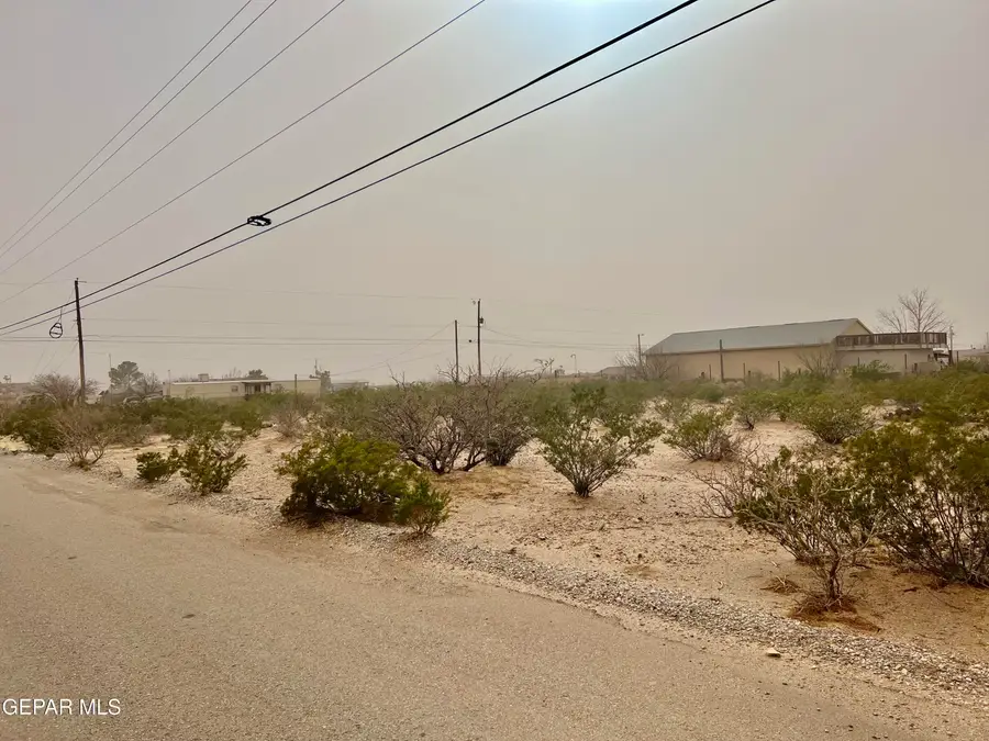 5301 Maraceli Avenue, Homestead Meadows North, TX 79938 - #2