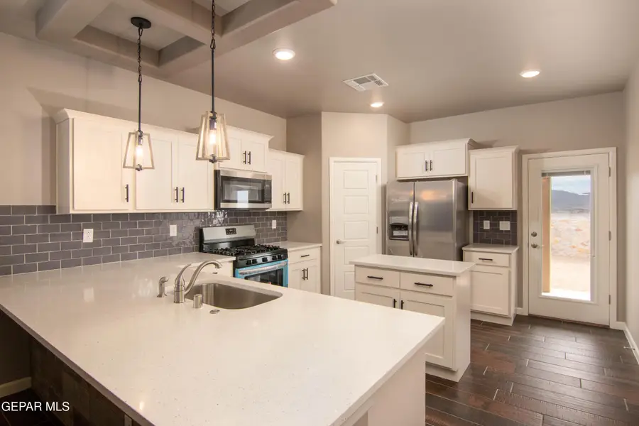 6050 Tin Hill Street, Santa Teresa, NM 88008 - #3