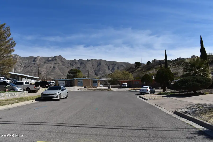 5372 Circus Lane, El Paso, TX 79912 - #3